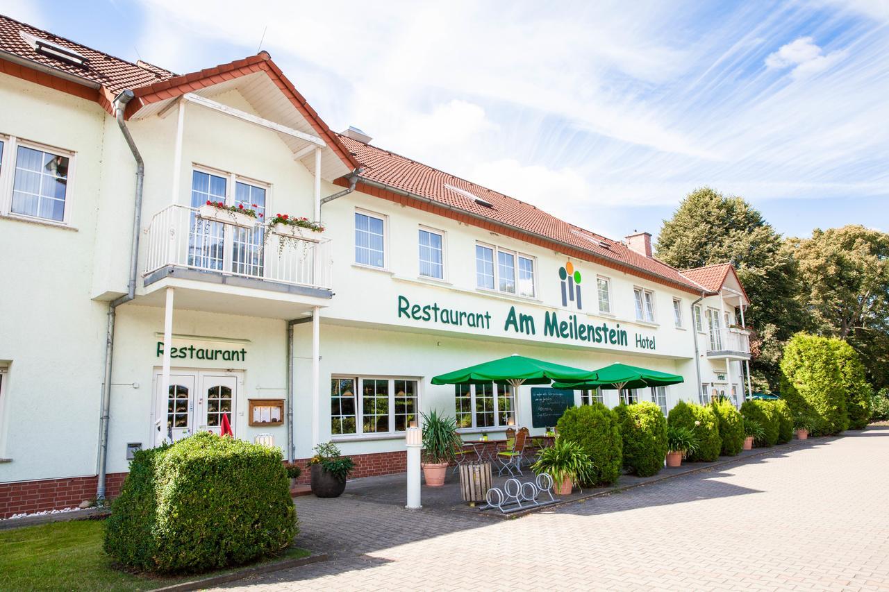 Hotel Am Meilenstein Dunkelforth Экстерьер фото