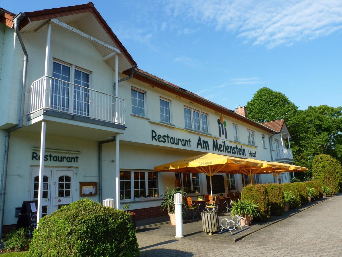 Hotel Am Meilenstein Dunkelforth Экстерьер фото