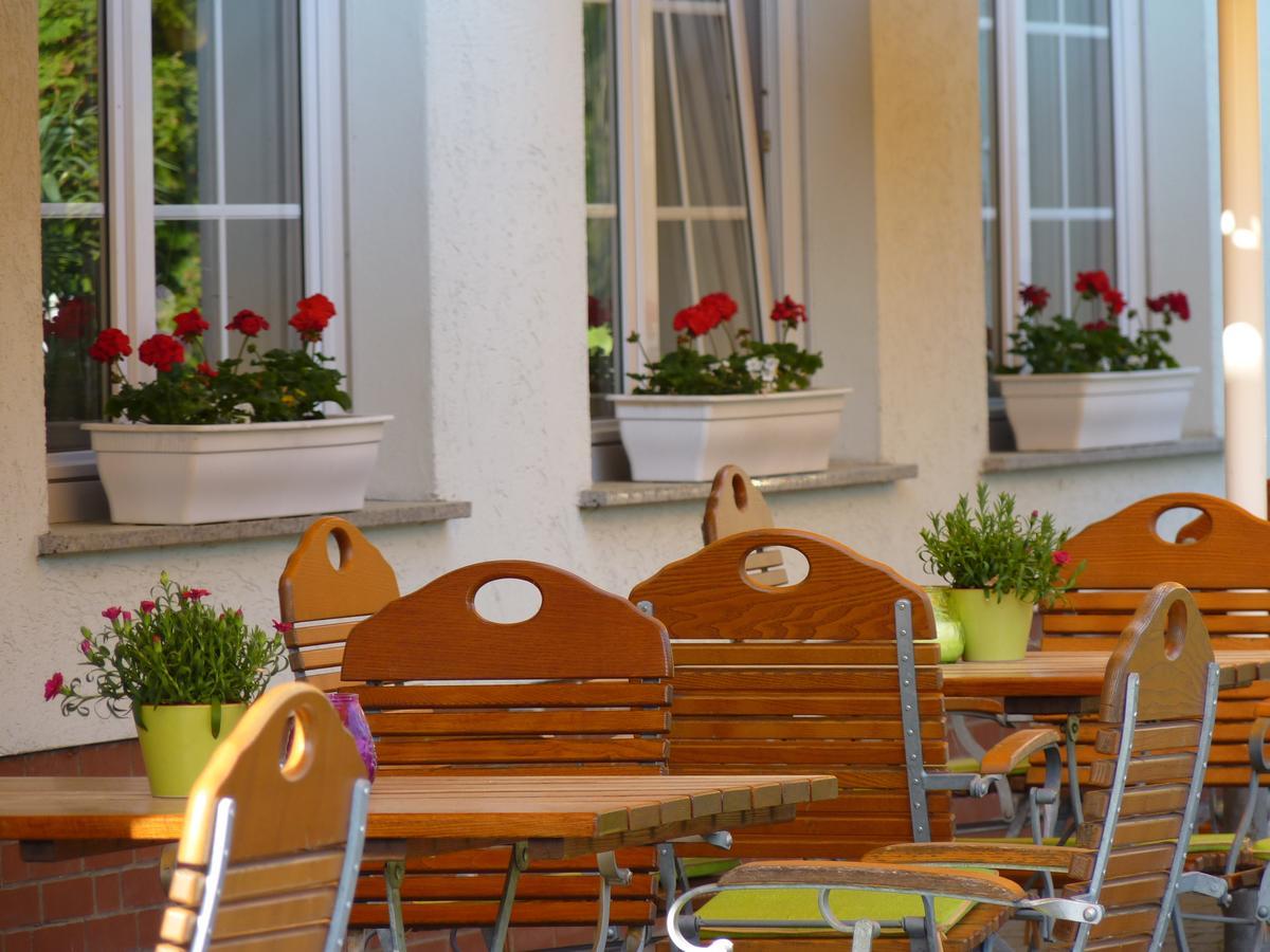 Hotel Am Meilenstein Dunkelforth Экстерьер фото