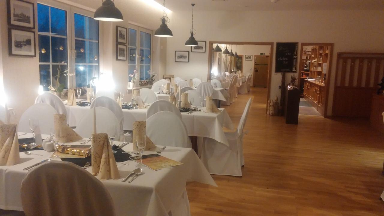 Hotel Am Meilenstein Dunkelforth Экстерьер фото
