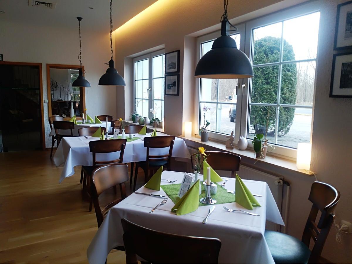 Hotel Am Meilenstein Dunkelforth Экстерьер фото